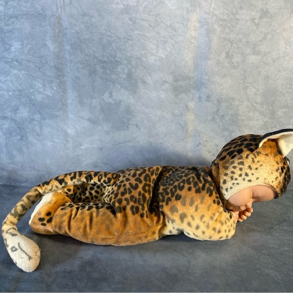 Vintage Anne Geddes Leopard Sleeping Baby Doll Plush Collectable Cat Kitty Toy - Picture 2 of 9